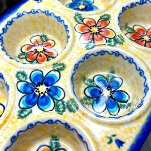 Vena Polish Pottery Unikat 11” Muffin Cupcake Bakeware